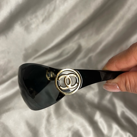 Chanel Sunglasses - Picture 7 of 11
